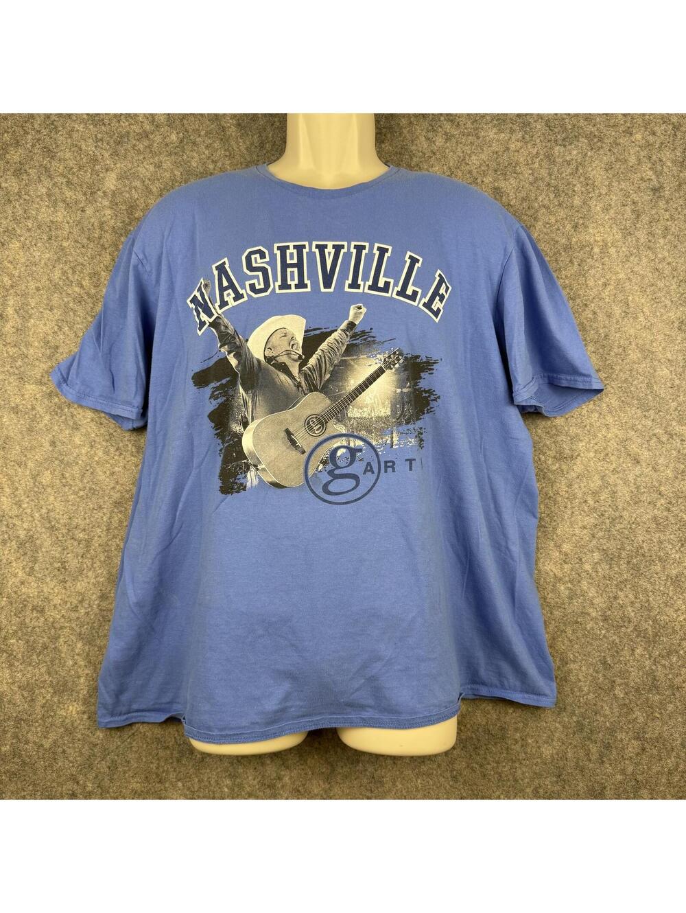 The Garth Brooks Stadium Tour Nashville, TN T Shirt Size XL 375